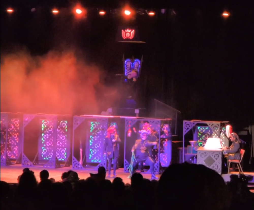 Broadway show interactive stage lighting